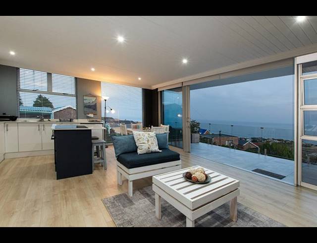 1 BEDROOM PROPERTY TO RENT IN DANA BAY